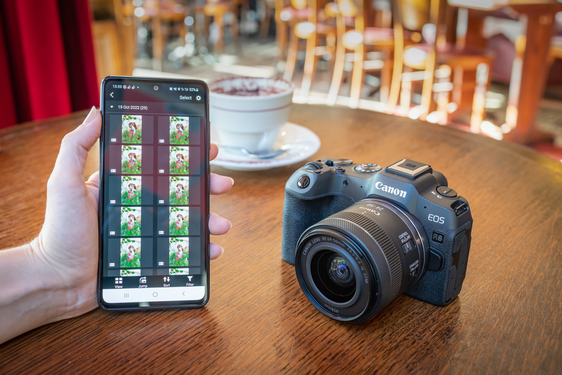 Canon EOS R8